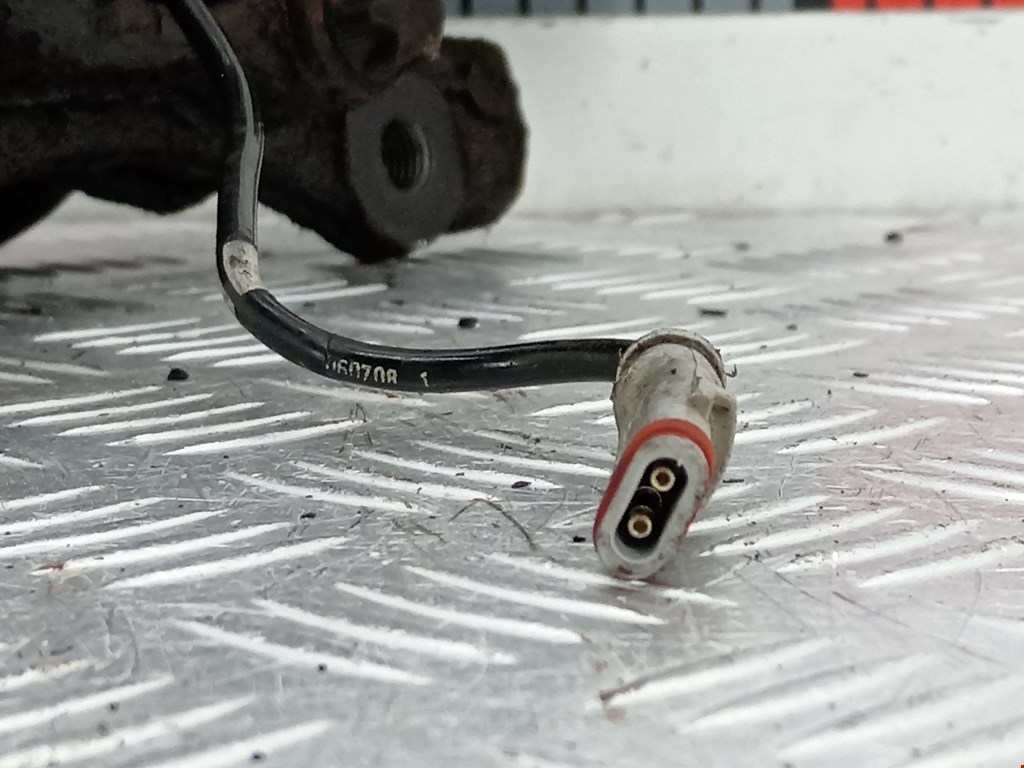 Ступица передняя правая OPEL Astra H/Family 2004-2015