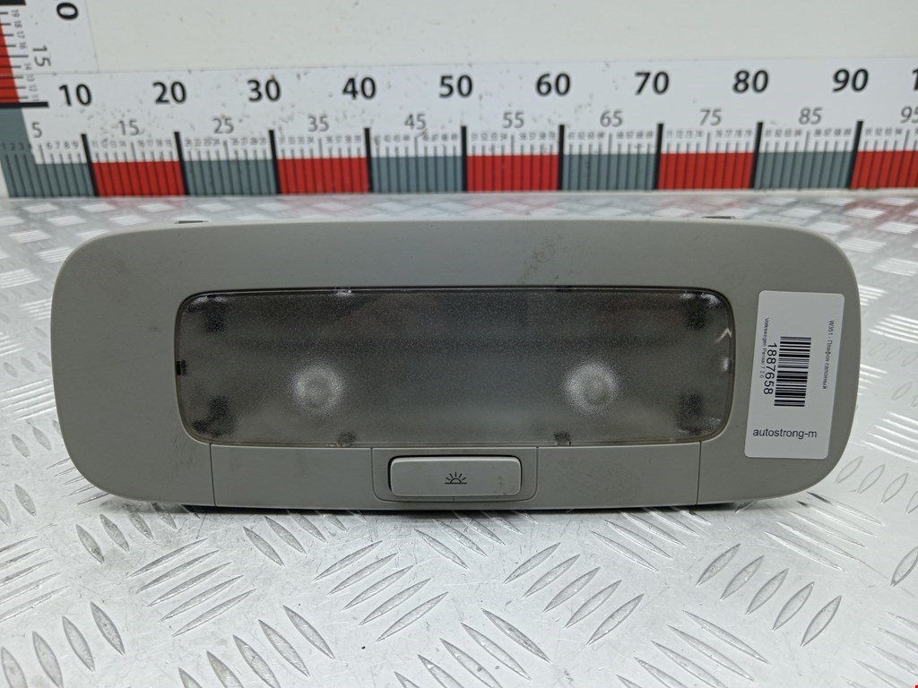 Плафон салонный Volkswagen Passat 7 (2012-2015)