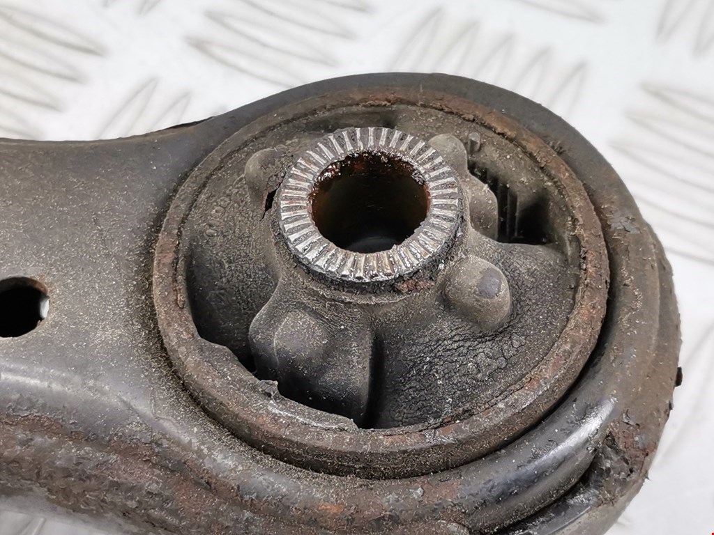 Рычаг передний левый LEXUS RX 300\330\350\400H 2003-2009