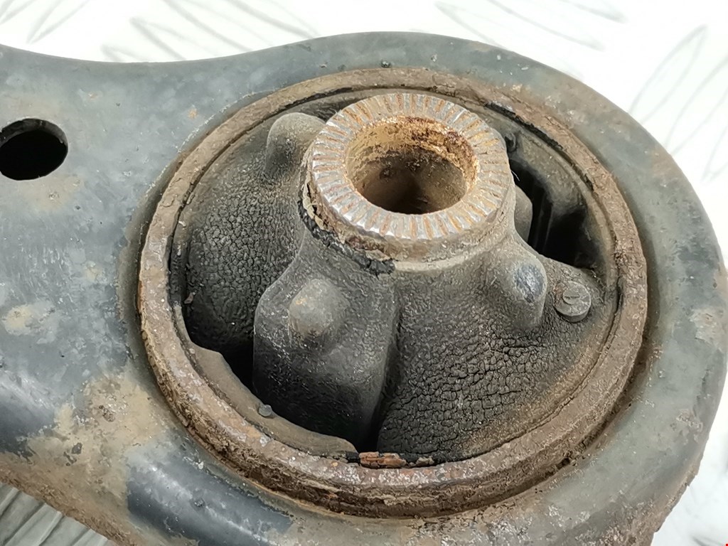 Рычаг передний правый LEXUS RX 300\330\350\400H 2003-2009