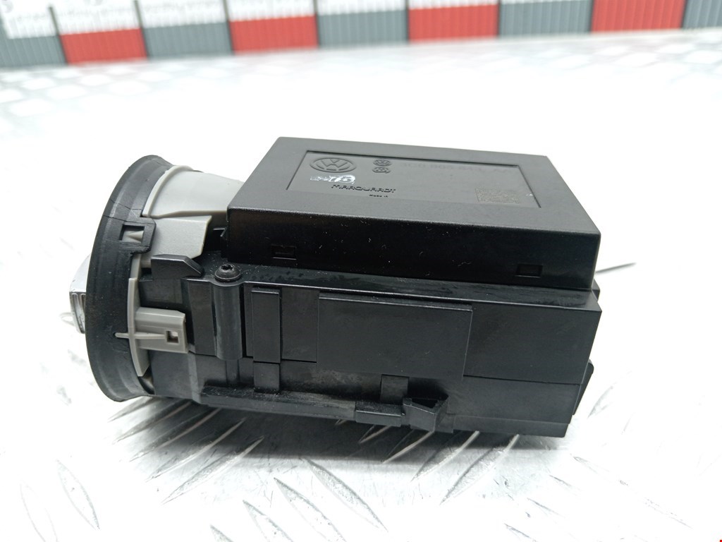 Замок зажигания VOLKSWAGEN Passat B7 2011-2015