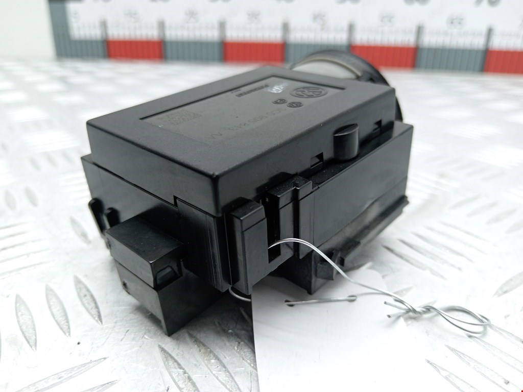 Замок зажигания VOLKSWAGEN Passat B7 2011-2015