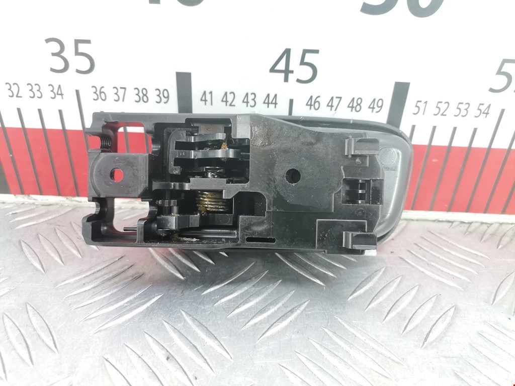 Ручка дверная задняя внутренняя правая TOYOTA RAV 4 XA20 2000-2005