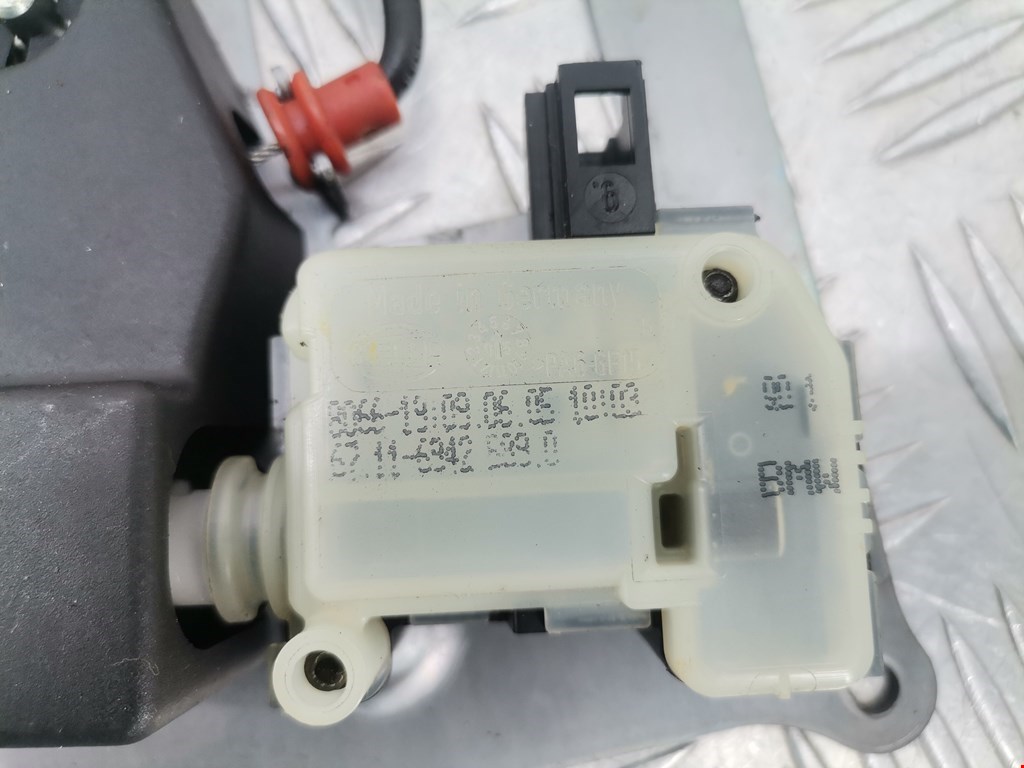 Замок багажника (крышки двери) MINI Hatch R50/R53 3-door 2001-2006