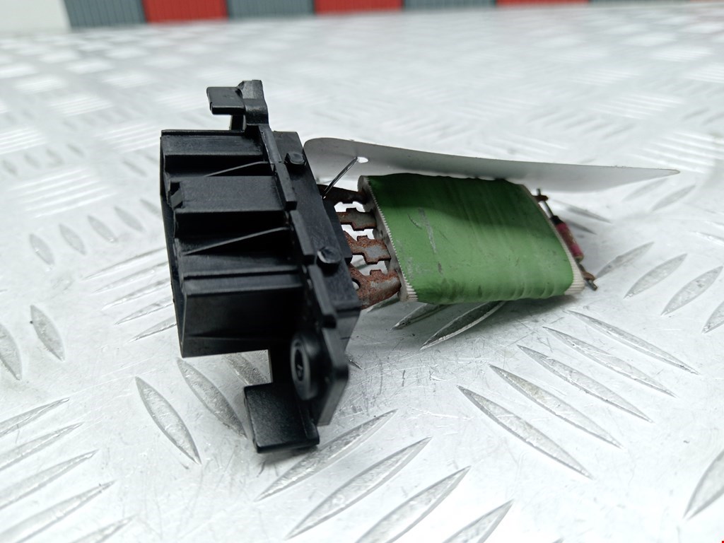 Резистор отопителя (сопротивление печки) OPEL Corsa D 2006-2014