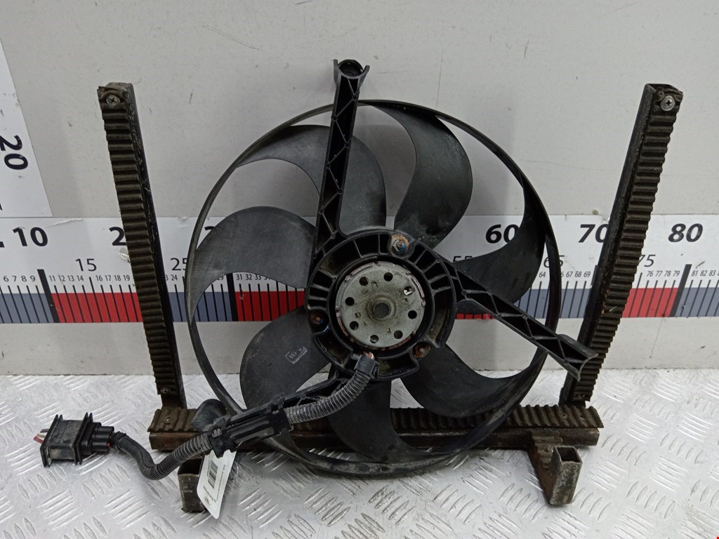 Вентилятор радиатора основного VOLKSWAGEN Fox 2005-2011