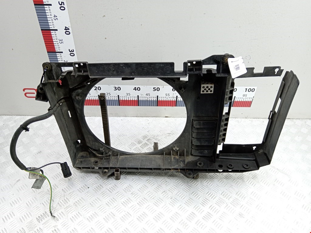 Диффузор (кожух) вентилятора CITROEN Xsara Picasso 1999-2012