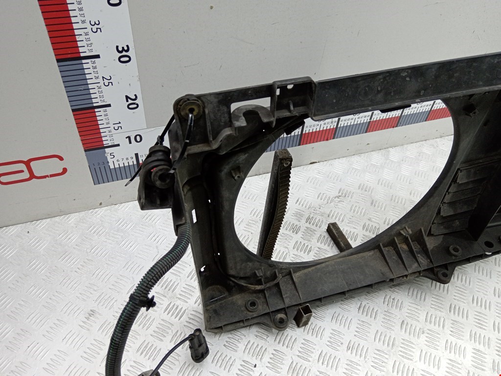 Диффузор (кожух) вентилятора CITROEN Xsara Picasso 1999-2012