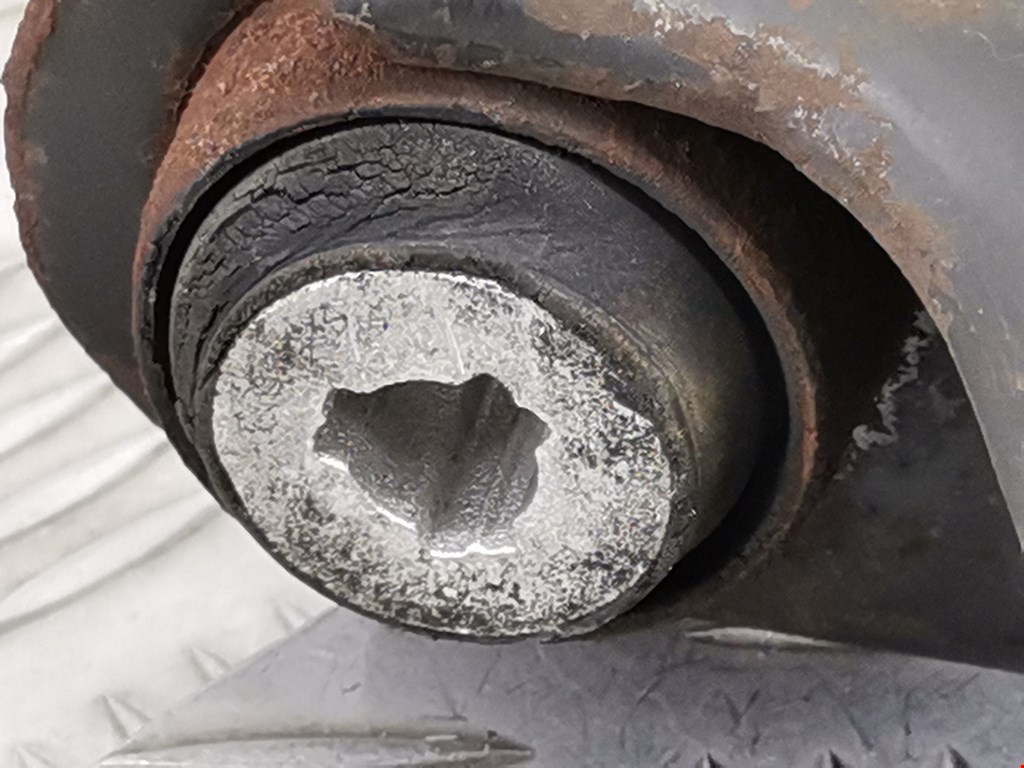 Рычаг передний левый RENAULT Kangoo 1997-2008