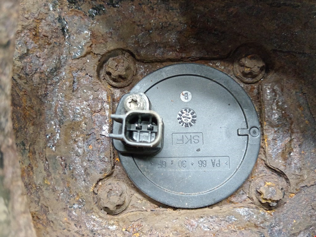 Ступица задняя правая FORD Focus II 2005-2011