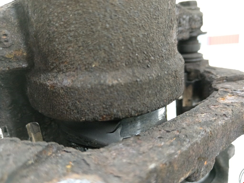 Суппорт передний правый OPEL Corsa D 2006-2014