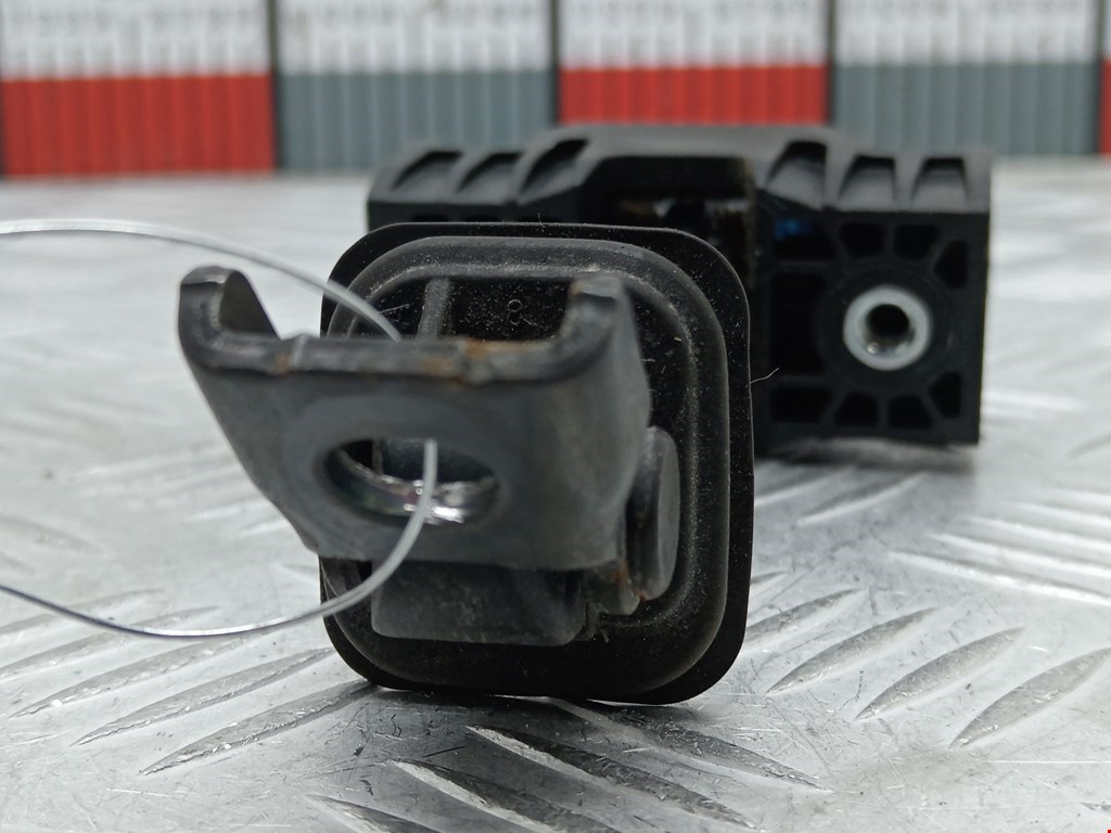 Ограничитель открывания двери VOLKSWAGEN Scirocco III 2008-2017