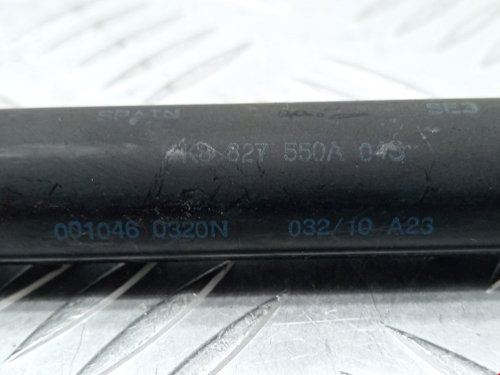 Амортизатор крышки (двери) багажника VOLKSWAGEN Scirocco III 2008-2017