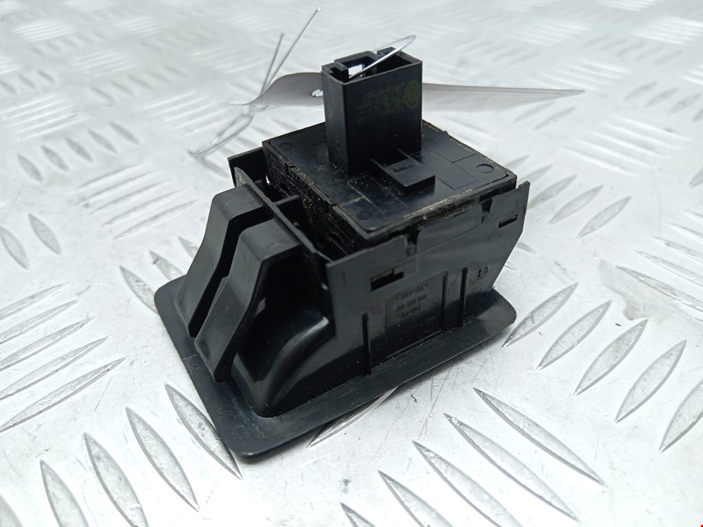 Блок управления стеклоподъемниками VOLKSWAGEN Scirocco III 2008-2017