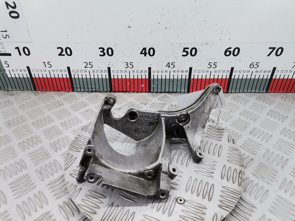 Кронштейн топливного фильтра CITROEN C3 Picasso 2009-2017