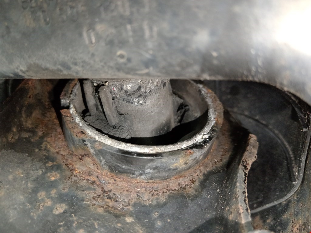 Рычаг задний правый VOLKSWAGEN Scirocco III 2008-2017