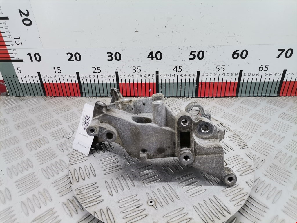 Кронштейн генератора CITROEN C3 Picasso 2009-2017