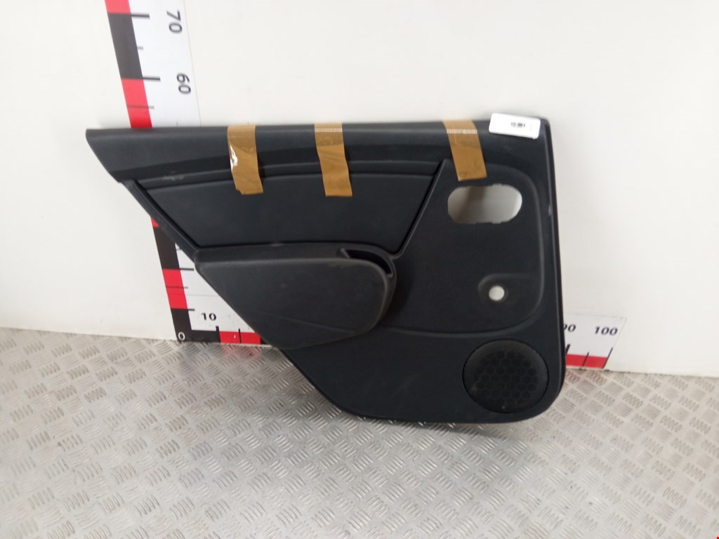 Обшивка двери задняя левая RENAULT Sandero 2009-2014