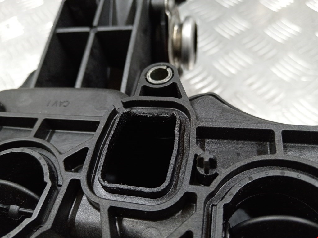 Коллектор впускной VOLKSWAGEN Golf VI 2009-2012