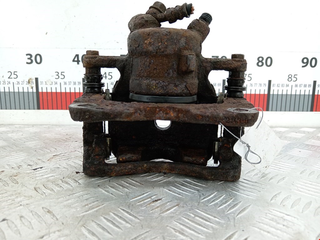 Суппорт передний правый FIAT Sedici 2005-2014