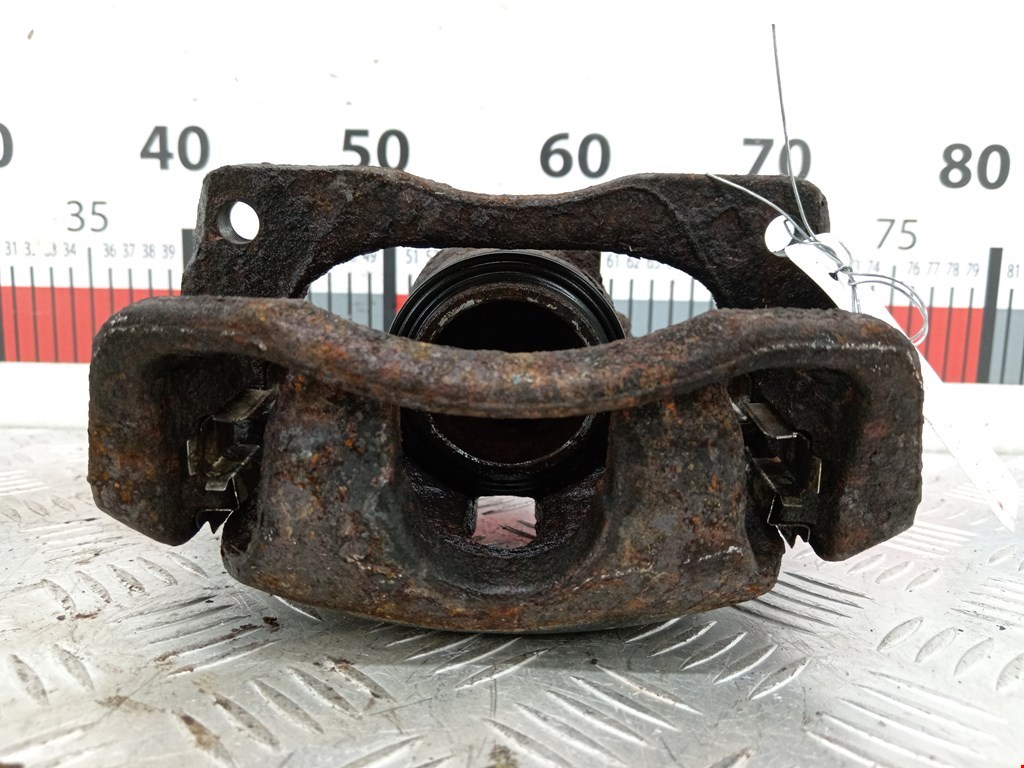 Суппорт передний правый FIAT Sedici 2005-2014