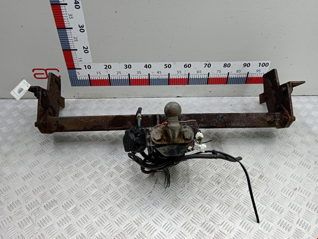 Фаркоп (прицепное устройство) MITSUBISHI Pajero III 2000-2006