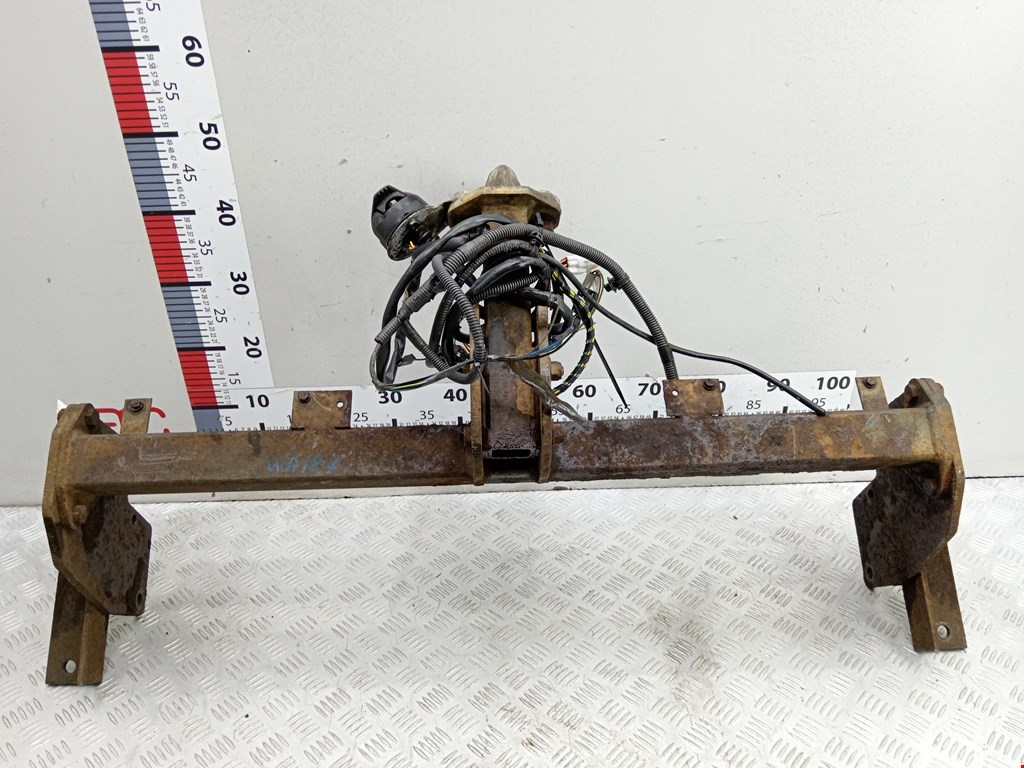 Фаркоп (прицепное устройство) MITSUBISHI Pajero III 2000-2006