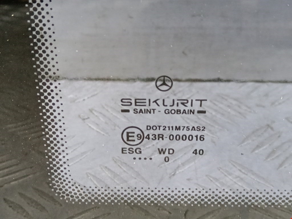Стекло кузовное глухое левое MERCEDES-BENZ Vito W638 1996-2003