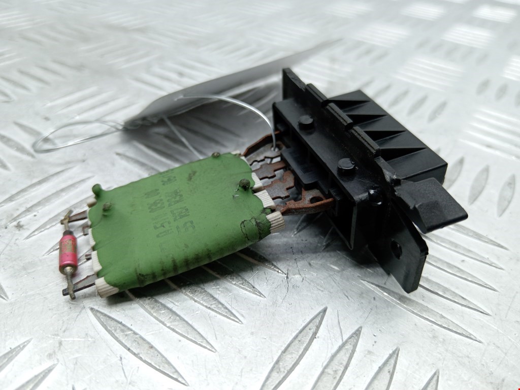 Резистор отопителя (сопротивление печки) OPEL Corsa D 2006-2014