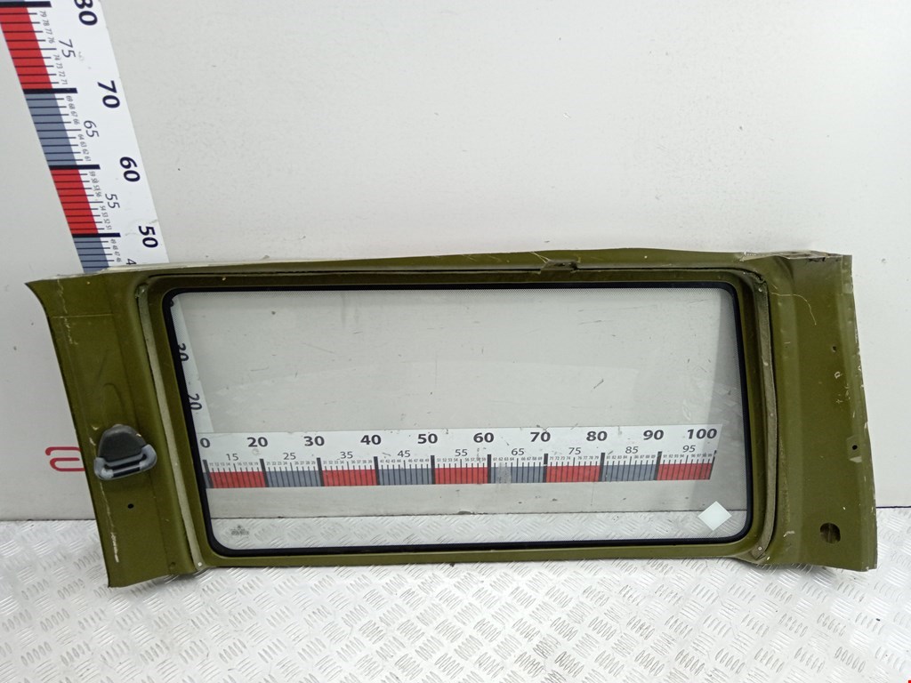 Стекло кузовное глухое правое VOLKSWAGEN Transporter T4 1990-2003