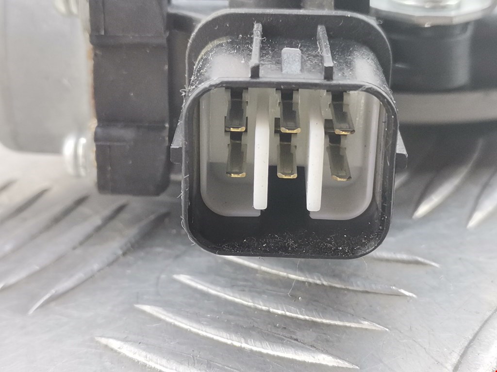 Стеклоподъемник задний правый MITSUBISHI Outlander XL 2006-2012