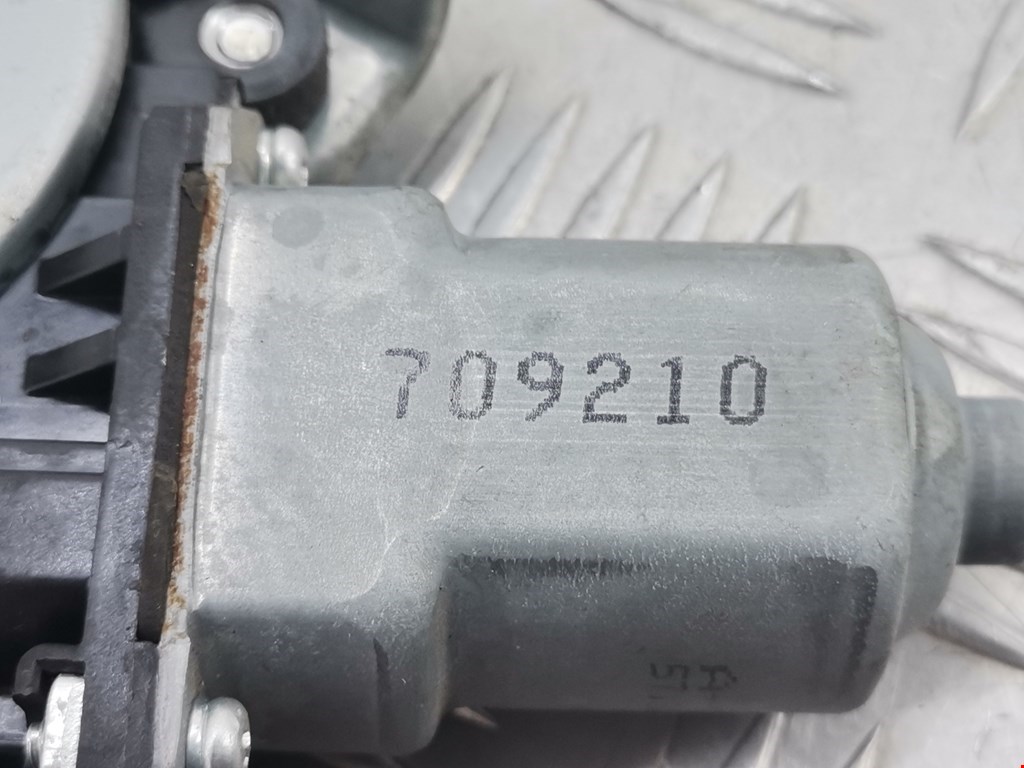 Стеклоподъемник задний правый MITSUBISHI Outlander XL 2006-2012