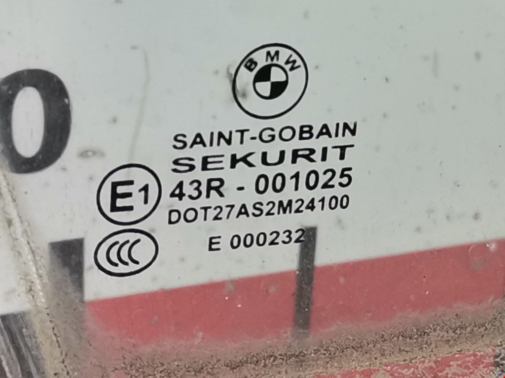 Стекло двери переднее правое BMW 3er E46 1998-2006