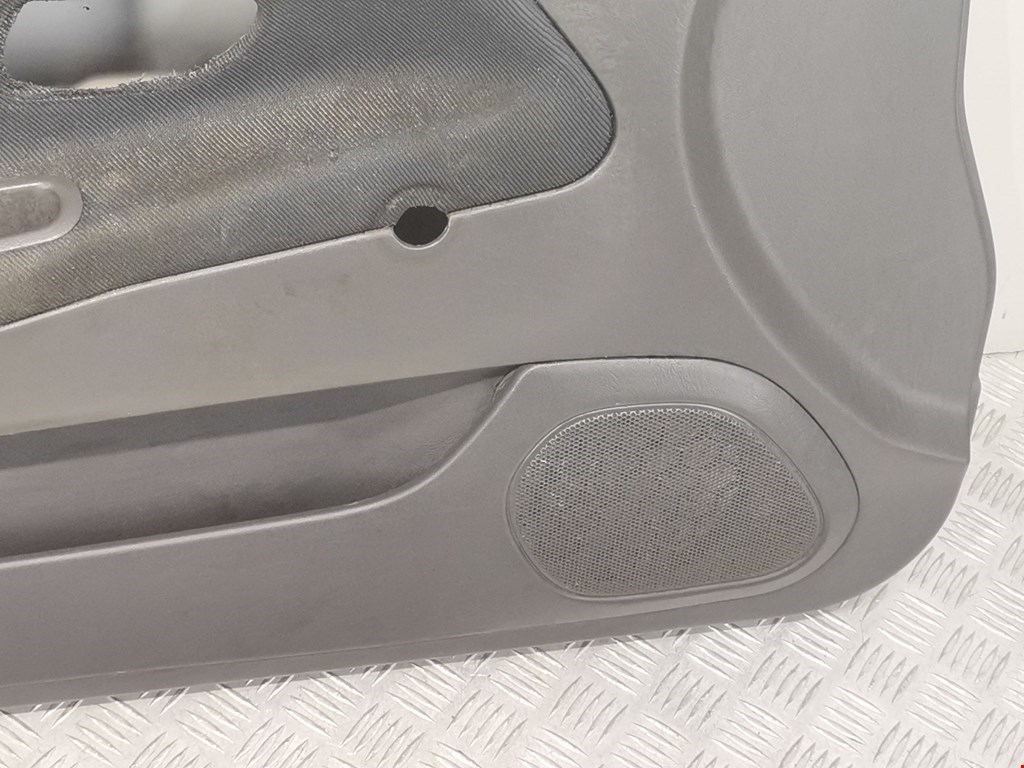 Обшивка двери передняя левая MITSUBISHI Colt CJ 1995-2003