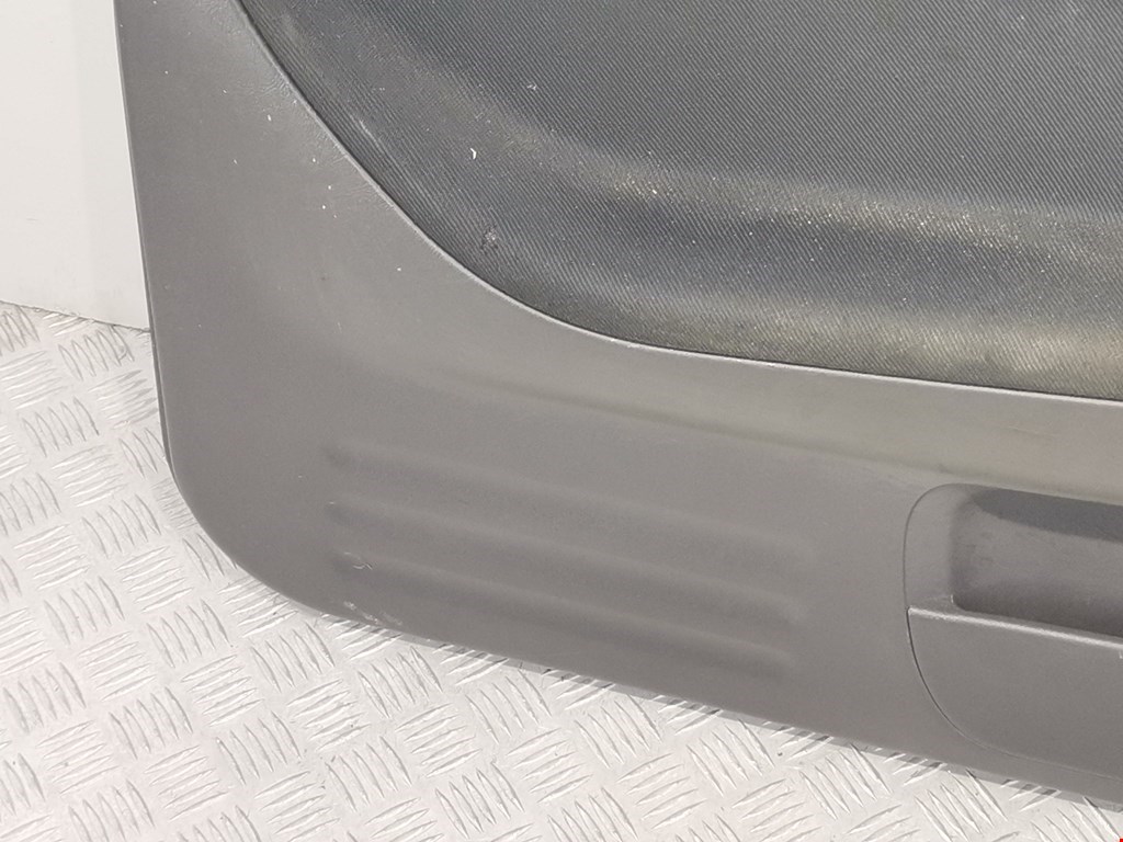 Обшивка двери передняя левая MITSUBISHI Colt CJ 1995-2003