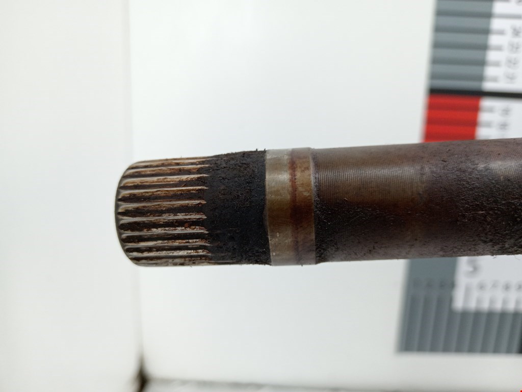 Полуось (привод, приводной вал) передняя правая VOLVO XC90 2002-2014