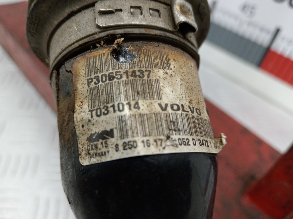 Полуось (привод, приводной вал) передняя правая VOLVO XC90 2002-2014