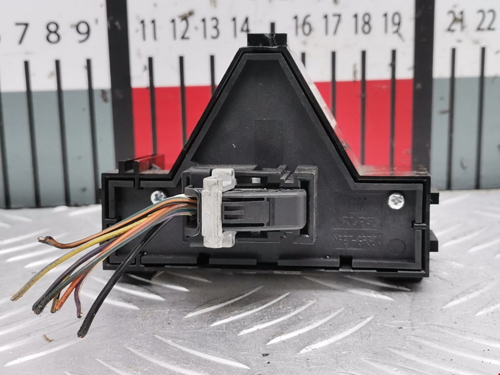 Кнопка аварийной сигнализации (аварийки) OPEL Corsa D 2006-2014