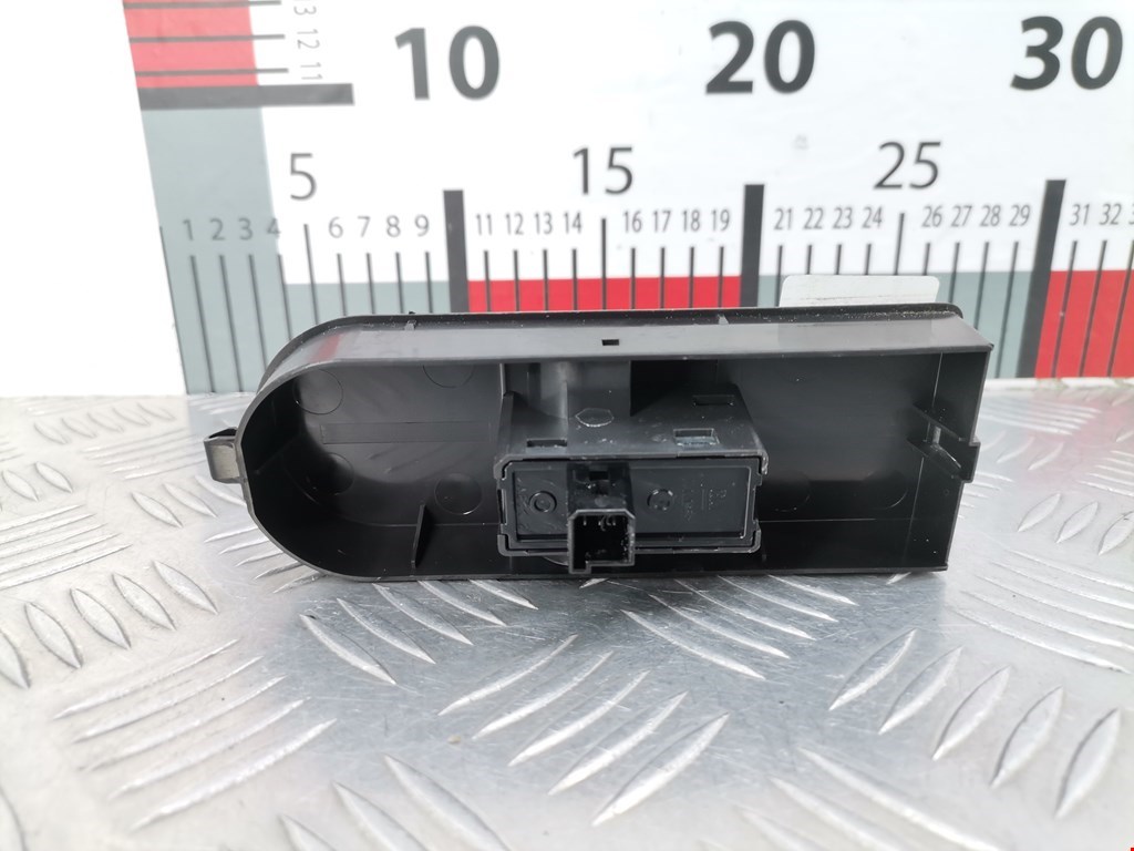 Кнопка стеклоподъемника OPEL Zafira B 2005-2012