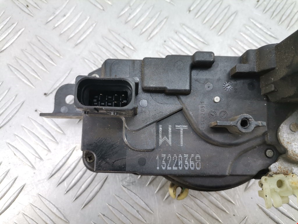 Замок двери передней правой OPEL Astra H/Family 2004-2015