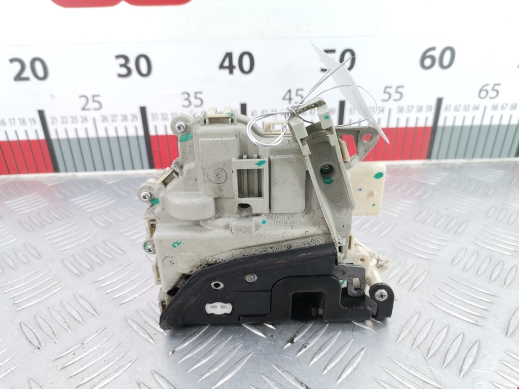 Замок двери передней левой AUDI A5 2007-2016