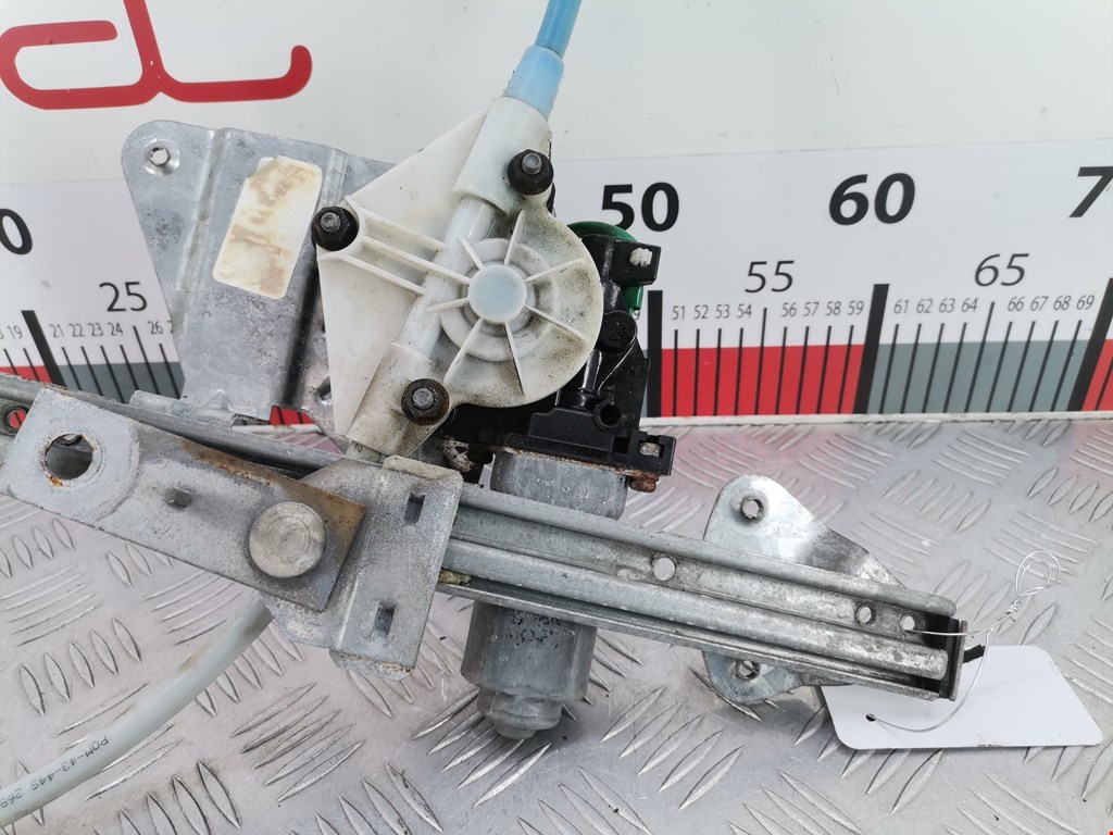 Стеклоподъемник задний левый JEEP Cherokee XJ 1984-2001