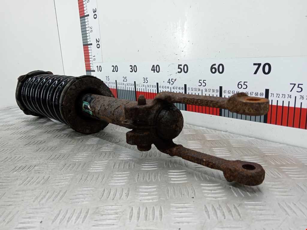 Амортизатор передний правый JEEP Grand Cherokee WK 2004-2010