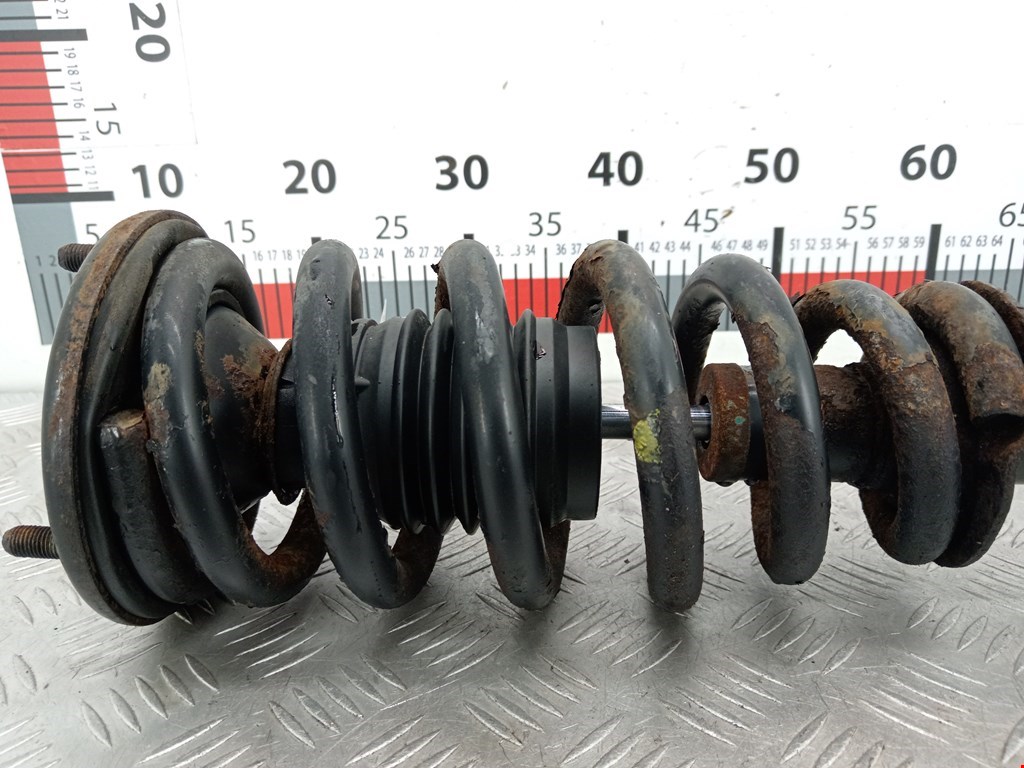 Амортизатор передний правый MITSUBISHI L200 KB 2006-2015