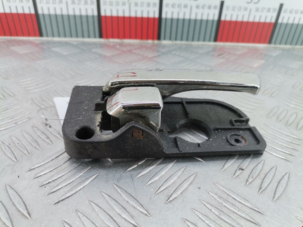 Ручка дверная задняя внутренняя правая KIA Carens 2006-2012