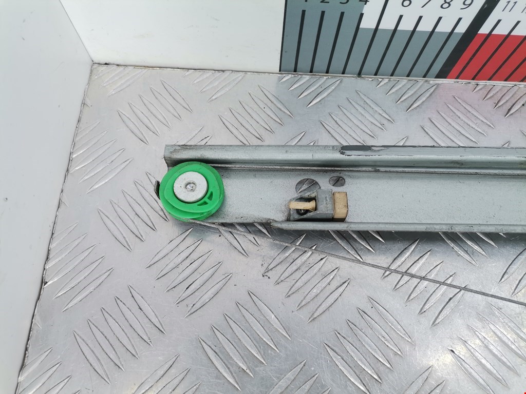 Стеклоподъемник передний правый MERCEDES-BENZ Sprinter 906 2006-2018