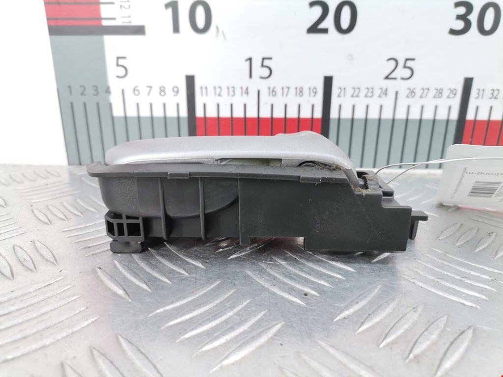 Ручка дверная передняя внутренняя правая SUZUKI Swift 2004-2010