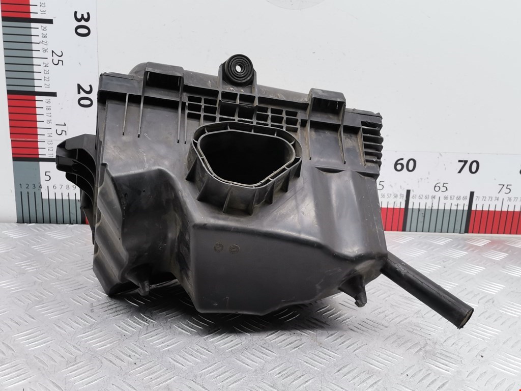 Корпус воздушного фильтра SEAT Alhambra 1996-2010