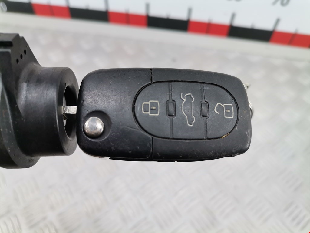 Замок зажигания AUDI A6 C5 1997-2004