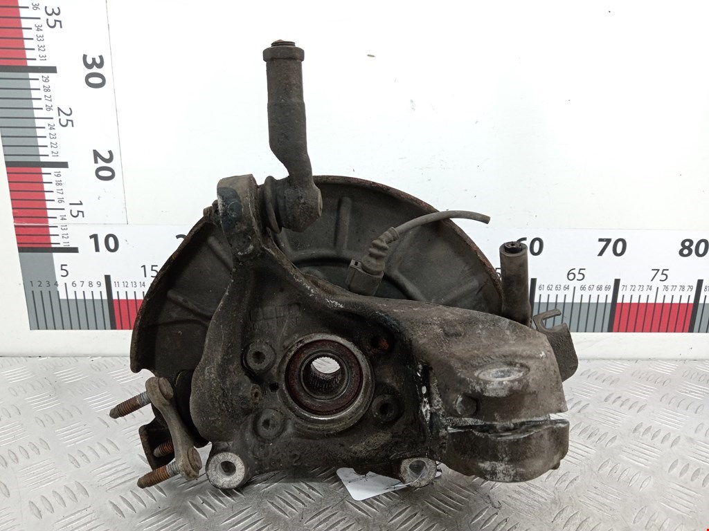 Ступица передняя левая VOLKSWAGEN Passat B7 2011-2015